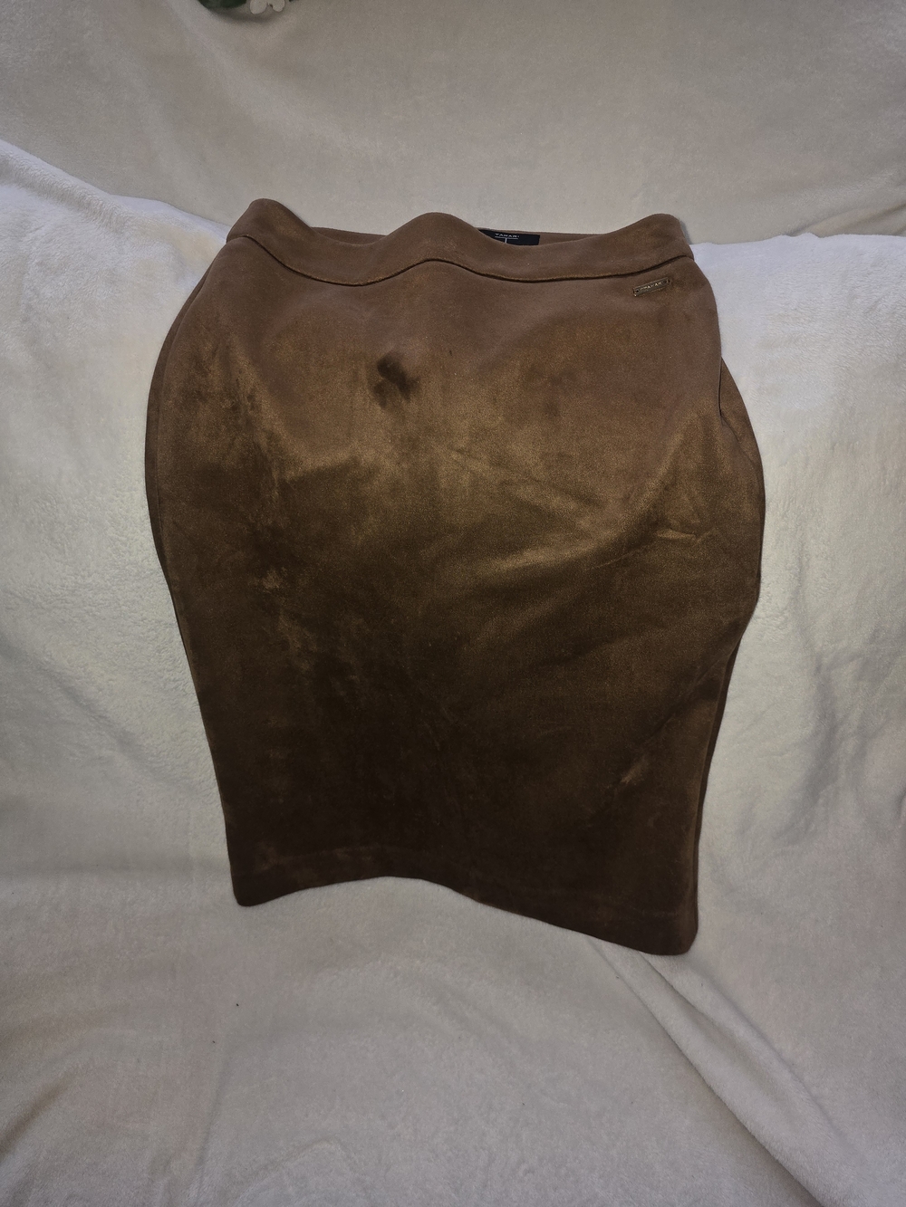 TAHARI Brown Suede Pencil Skirt - Women